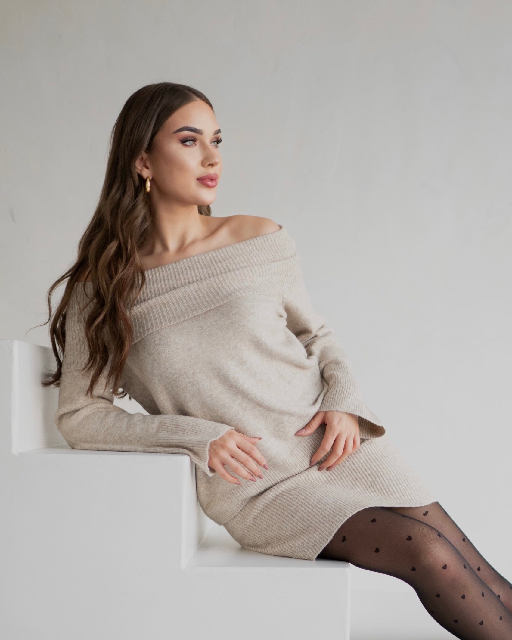 Beige Off-Shoulder Set - Saint Lys