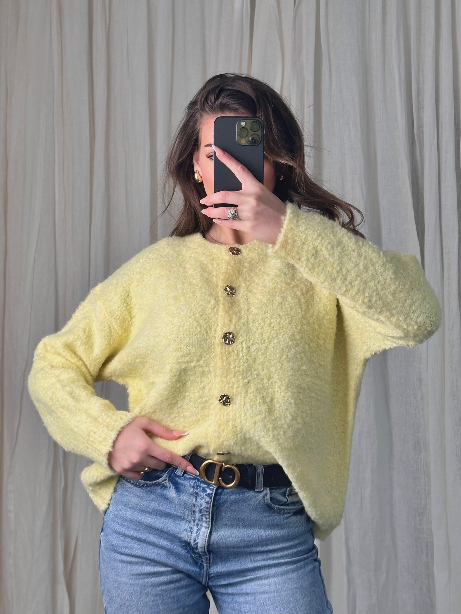 Basic Cardigan mit goldenen Knöpfen - Saint Lys