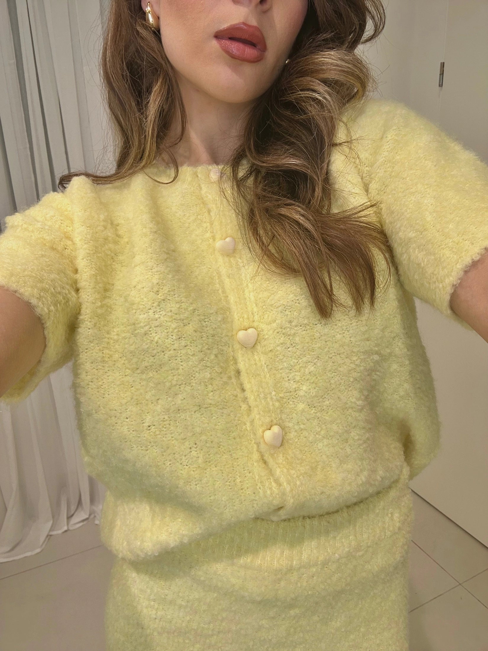 Girly Cardigan mit Herzknöpfen - Saint Lys