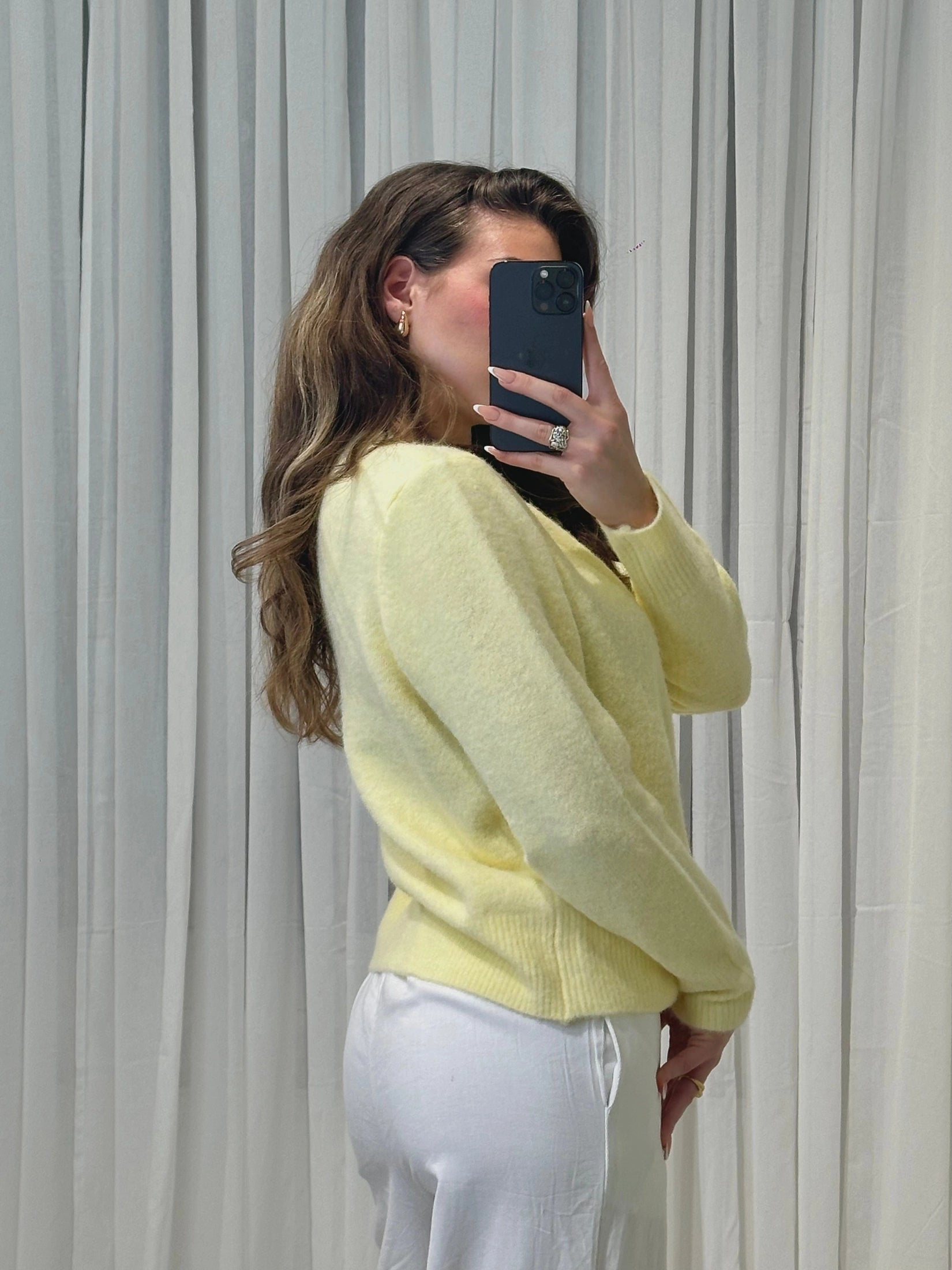 Pastell Cardigan mit Perlenknöpfen - Saint Lys