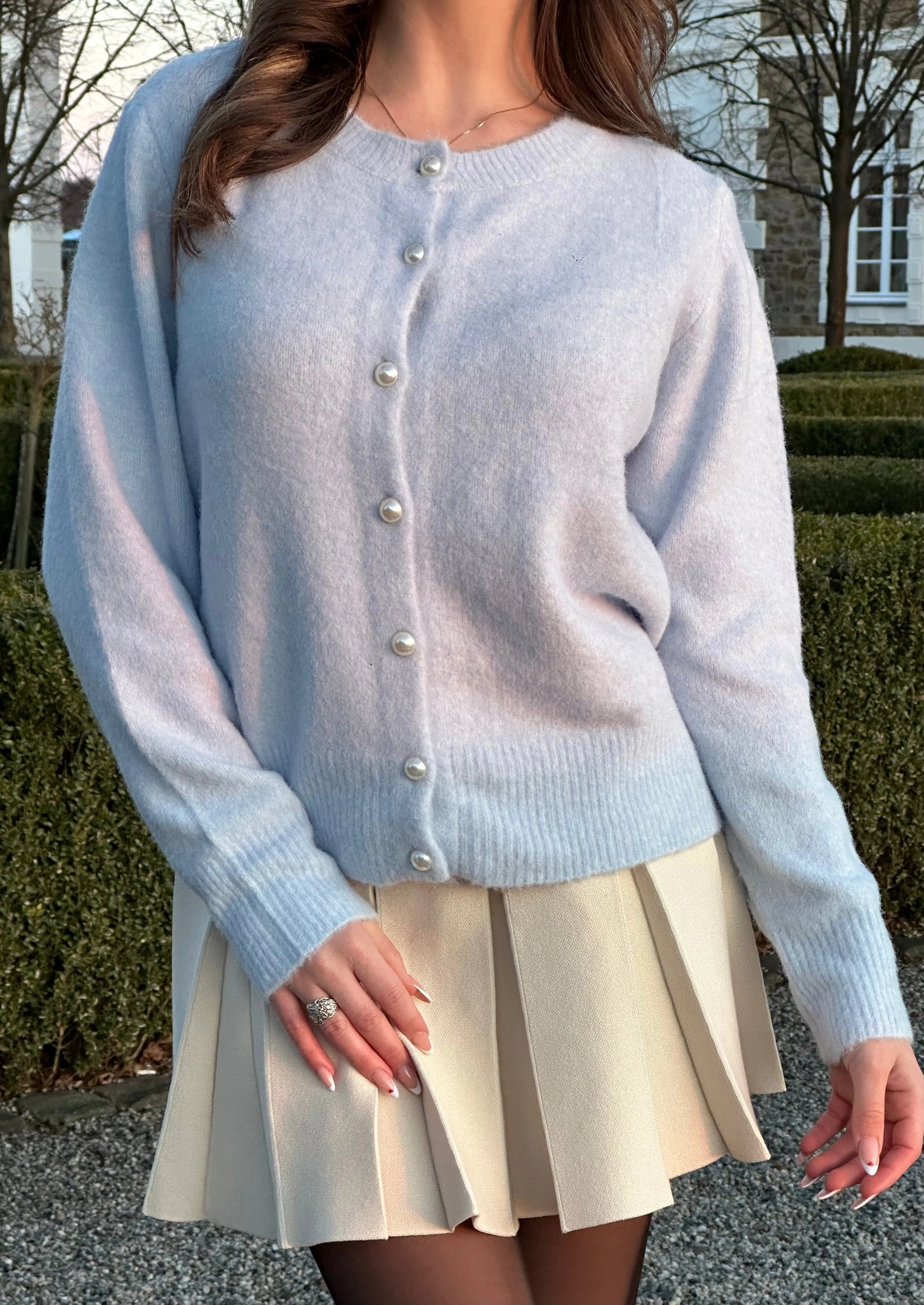 Pastell Cardigan mit Perlenknöpfen - Saint Lys