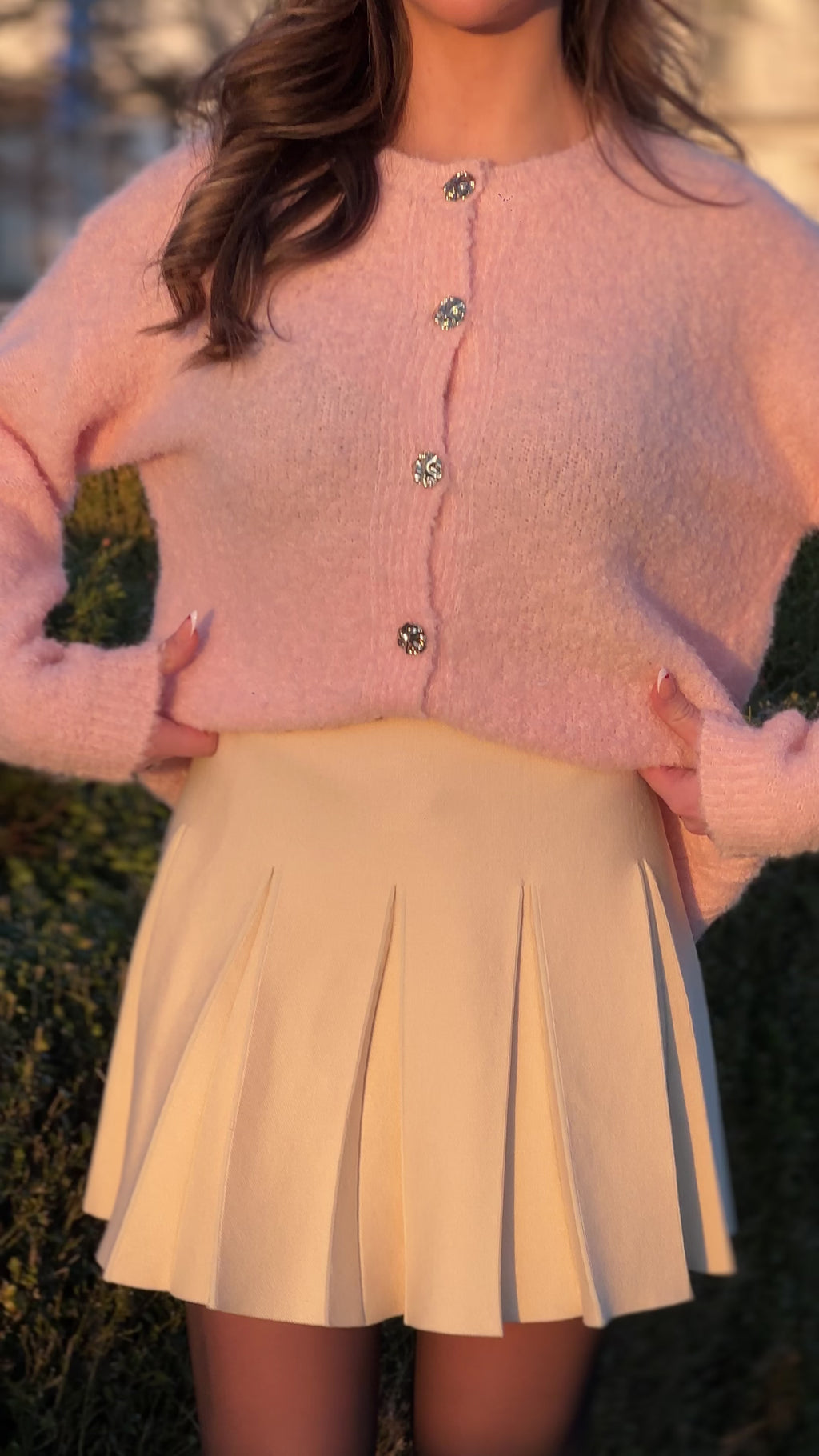 Basic Cardigan mit goldenen Knöpfen