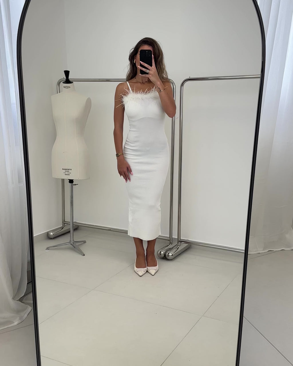 Feder Detail Kleid